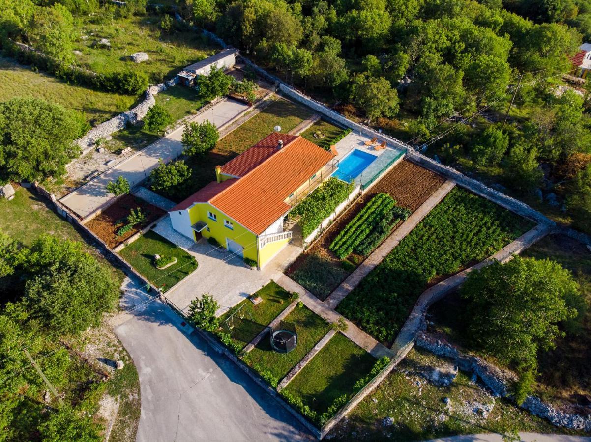 House Simani Дом отдыха Primorski Dolac